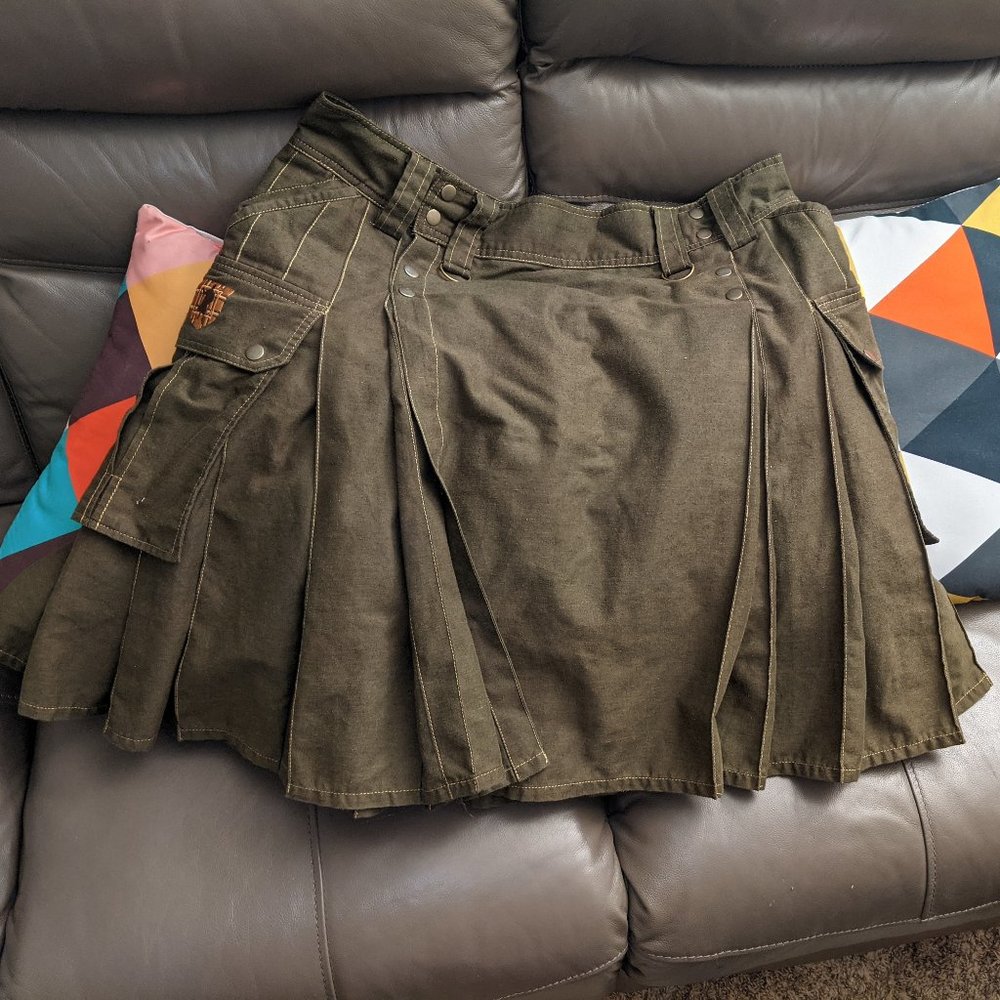 Damn Near Kilt em utility kilt size 42